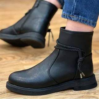 نیم بوت همراز