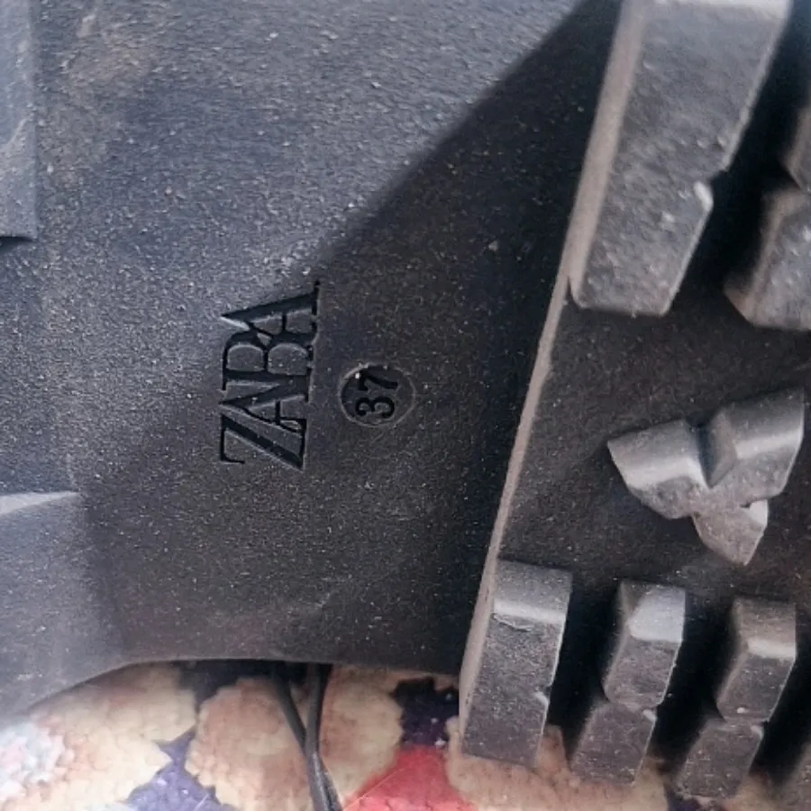 کفش نیم بوت زارا