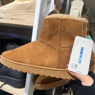 اگ السی وایکیکی