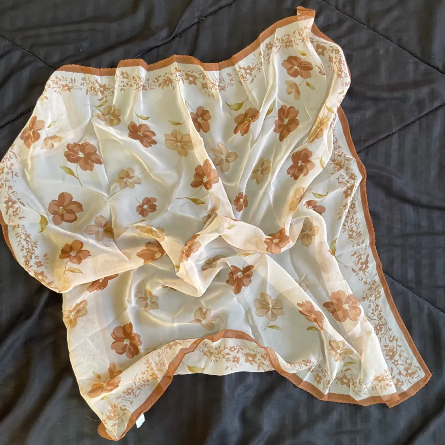 اسکارف حریر