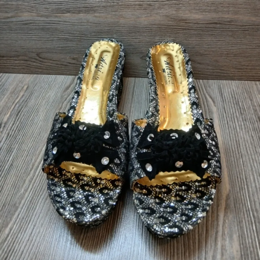 دمپایی روفرشی