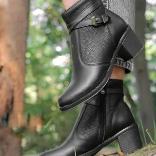 نیم بوت باوان