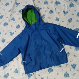 کاپشن بچه‌گانه