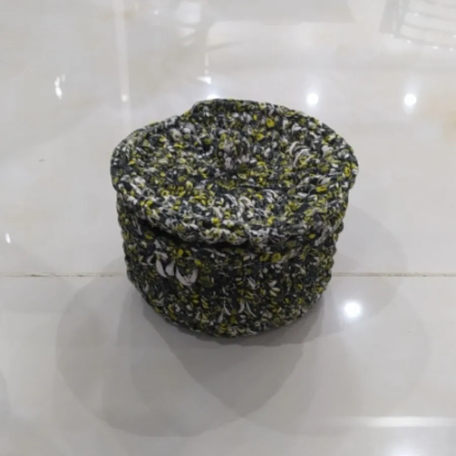 شکلات خوری بافتنی