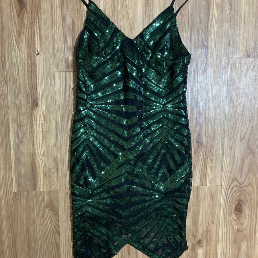 پیراهن پولکی