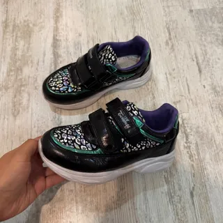 کفش بچه گانه ترک