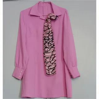 شومیز و دستمال گردن