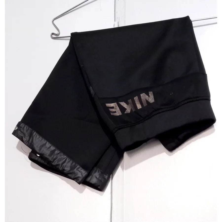 شلوارک نایک