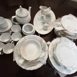 سرویس چینی زرین ناقص عروس