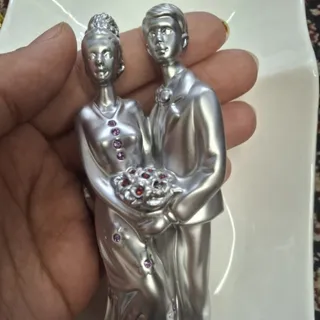 مجسمه عروس و داماد