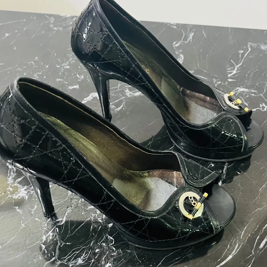 کفش مجلسی ورنی دوخت