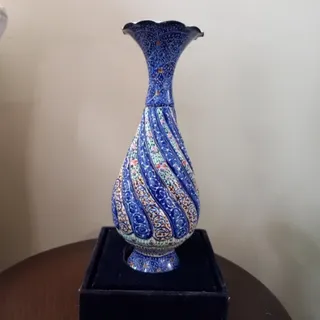 گلدان میناکاری اصفهان