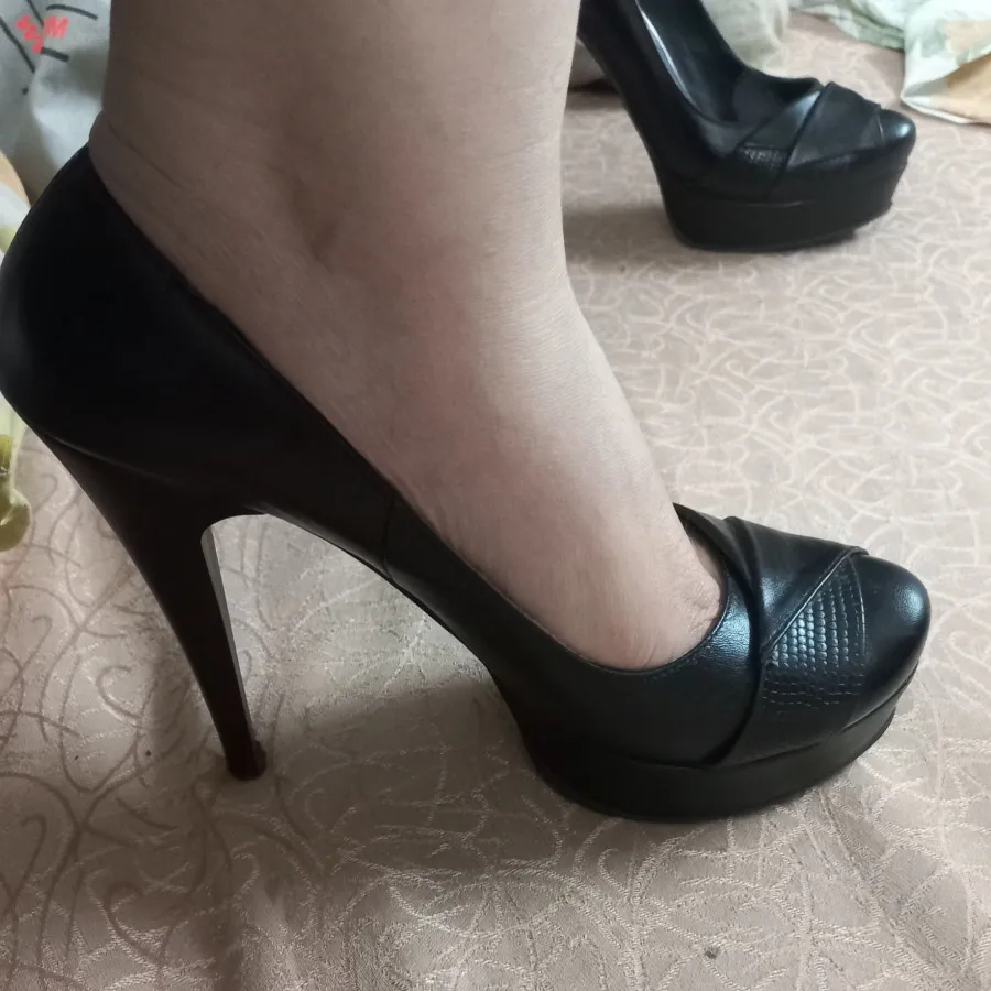 کفش چرم زنانه