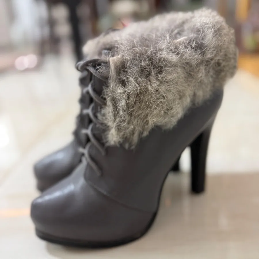 کفش پاشنه بلند