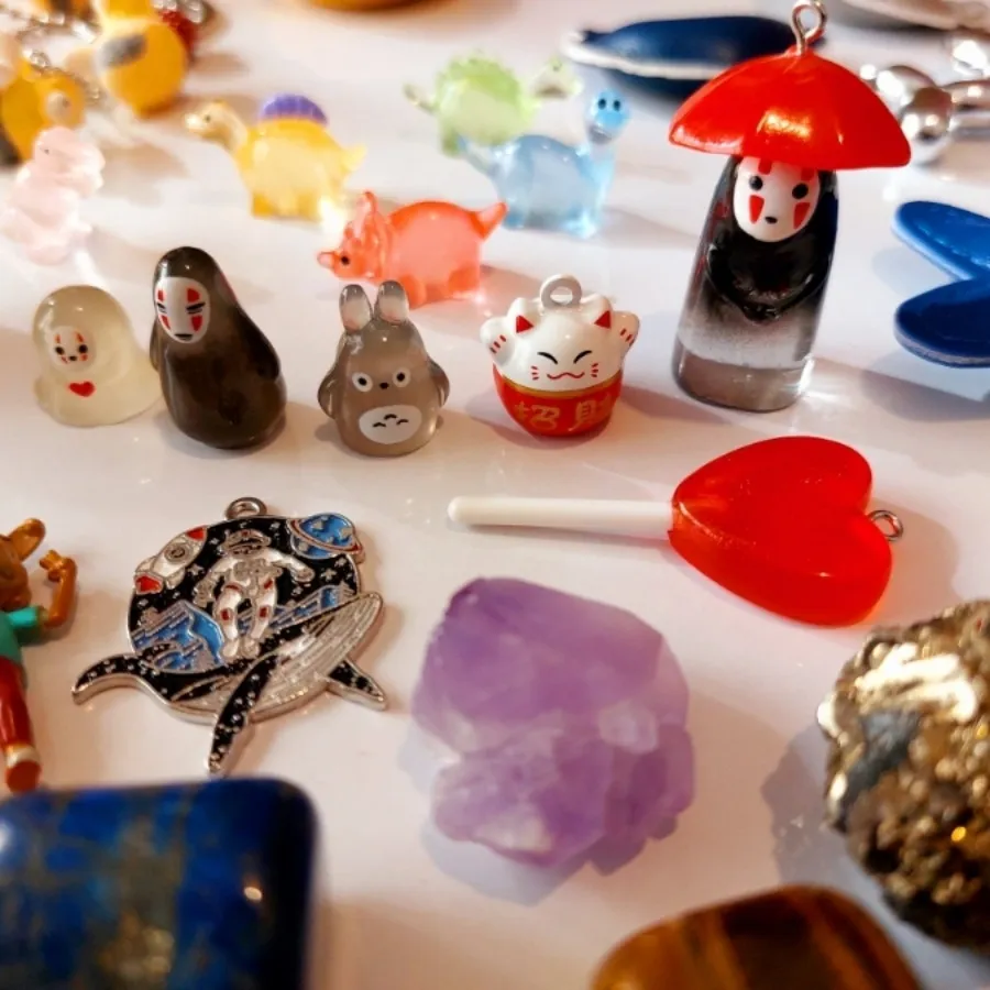 اکسسوری دکوری آویز چارم