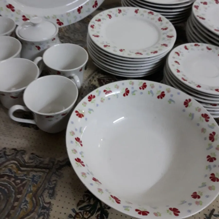 سرویس8 پارچه غذا چای خوری