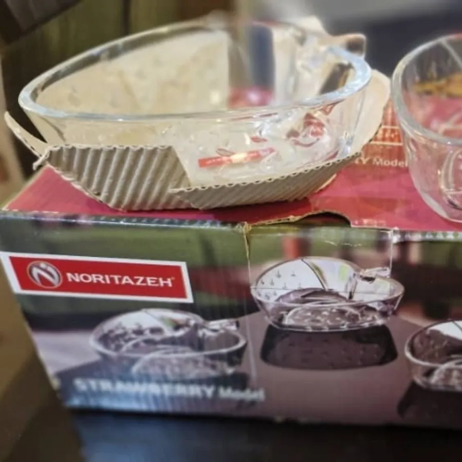 پیاله توت فرنگی 6 عدد