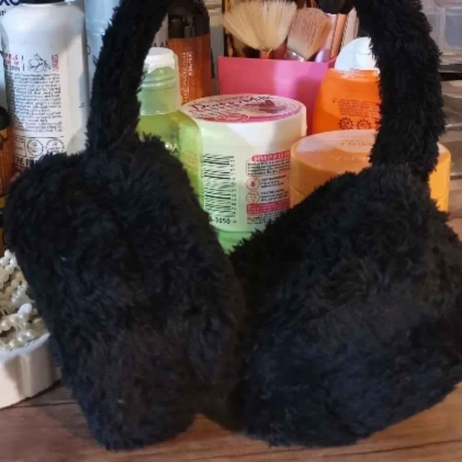 گوشگیرمشکی