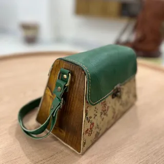 کیف چرم و چوب