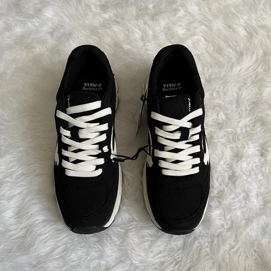 کفش برشکا 37