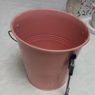 سطل فلزی