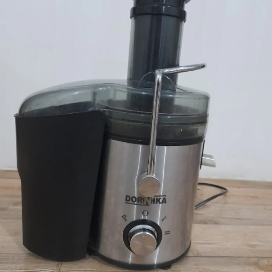 آبمیوه گیری درنیکا