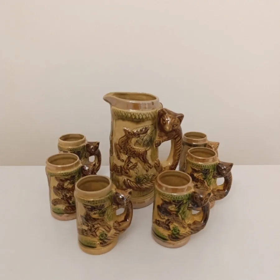 پارچ و لیوان سفالی قدیم