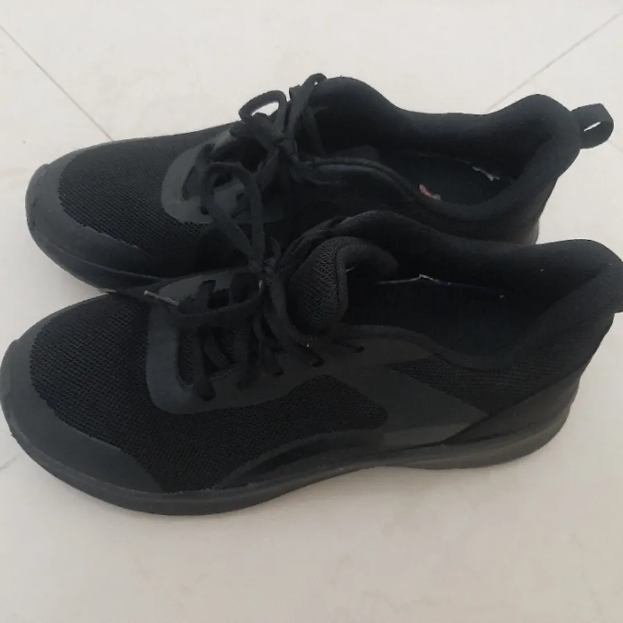 کتونی خارجی