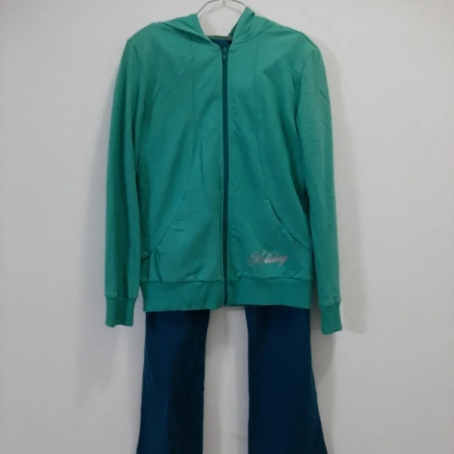 سویشرت و شلوار هالیدی