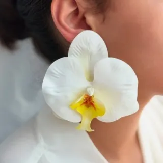 گوشواره ارکیده سفید