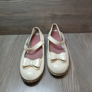 کفش عروسکی بچگانه