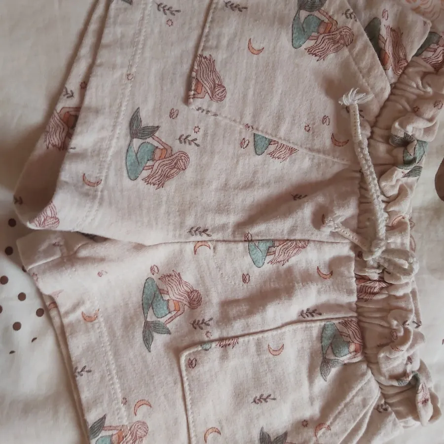 شلوارک و شلوار اسلش و تاپ