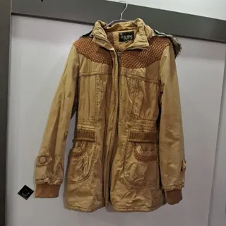 کاپشن کوتاه