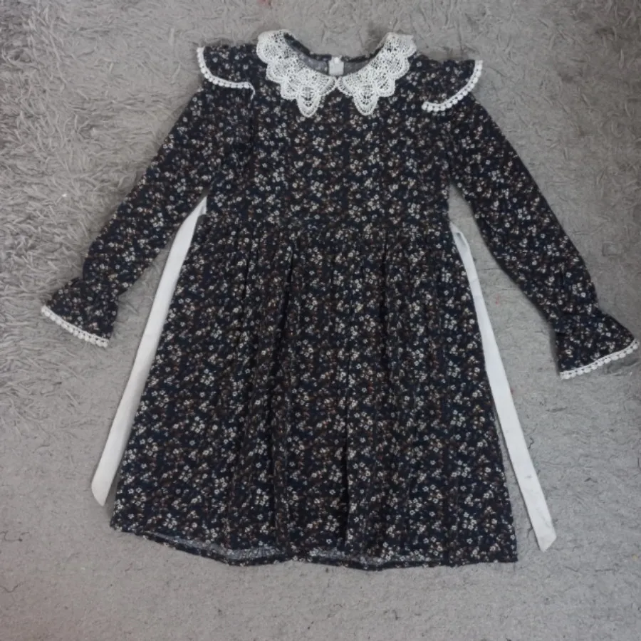 پیراهن دخترانه