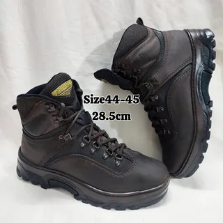 بوت لندرورز