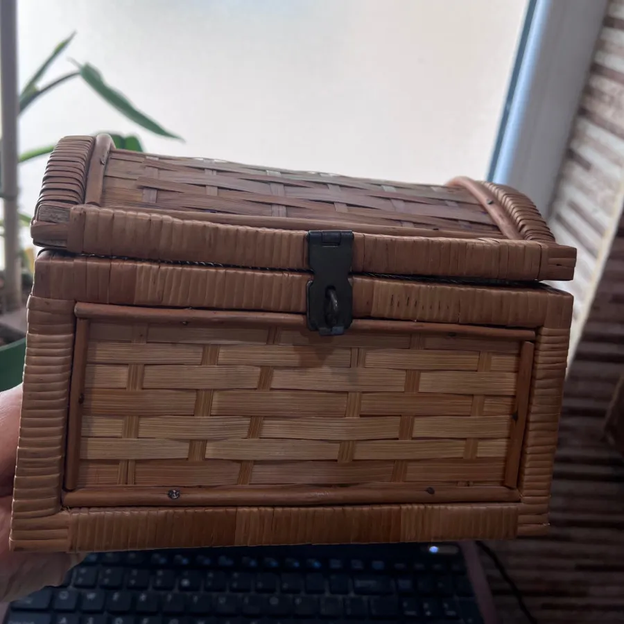 صندوق چوبی، حصیری