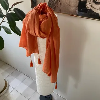 شال نارنجی
