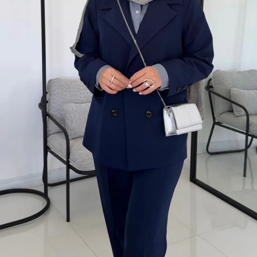 کت شلوار سرمه ای تیره