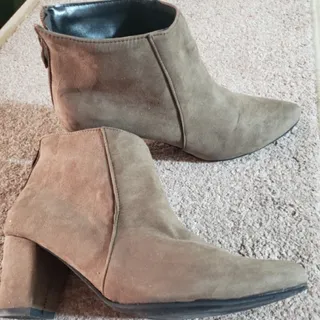 نیم بوت جیر