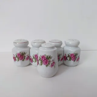 نمکدان گلدان قرمز