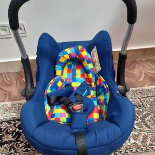 کریر نوزاد و آغوش بند