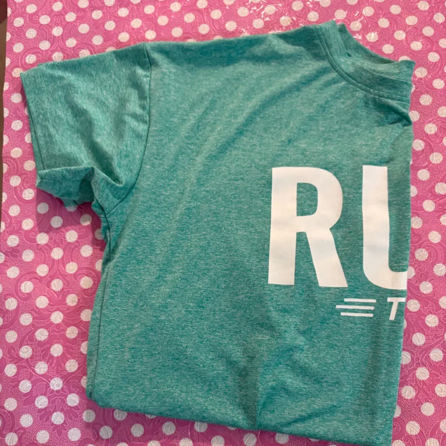 بلوز ورزشی سبز