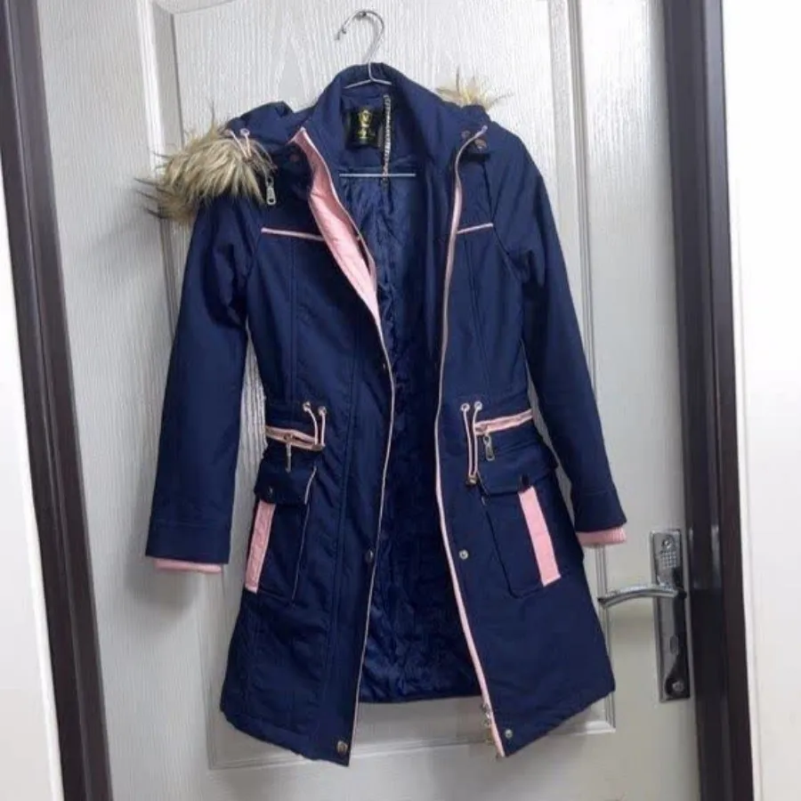 کاپشن کلاه دار