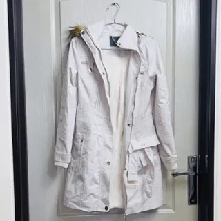 کاپشن کلاه دار