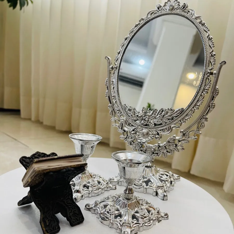 آیینه و شمعدان