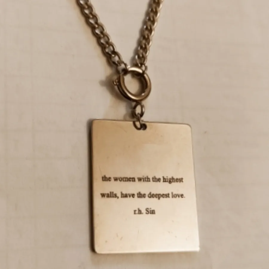 گردنبنداستیل بامتن سفارشی