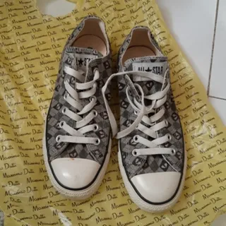 کتونی کانورس