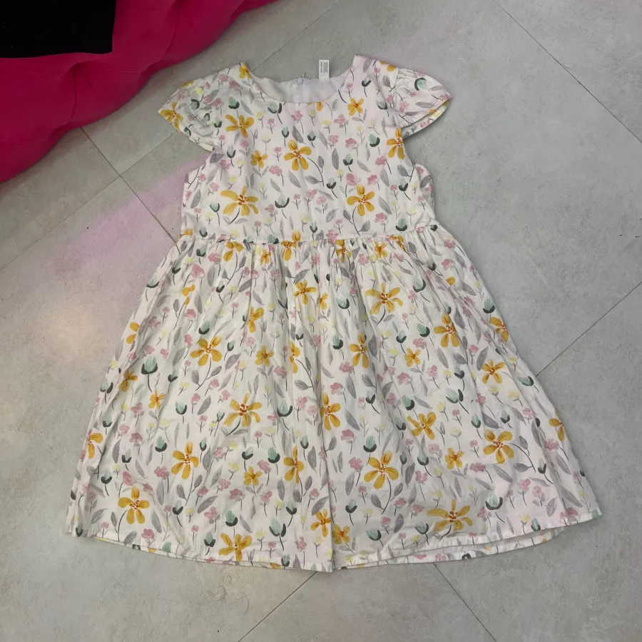 دخترانه دوبار پوشیده