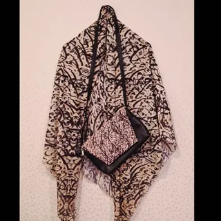 روسری و کیف مارک سه چکه