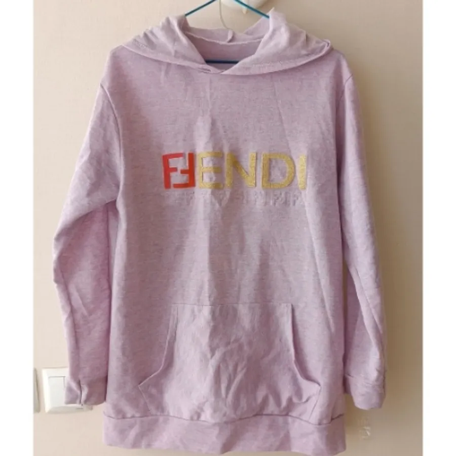 هودی کلاه دار